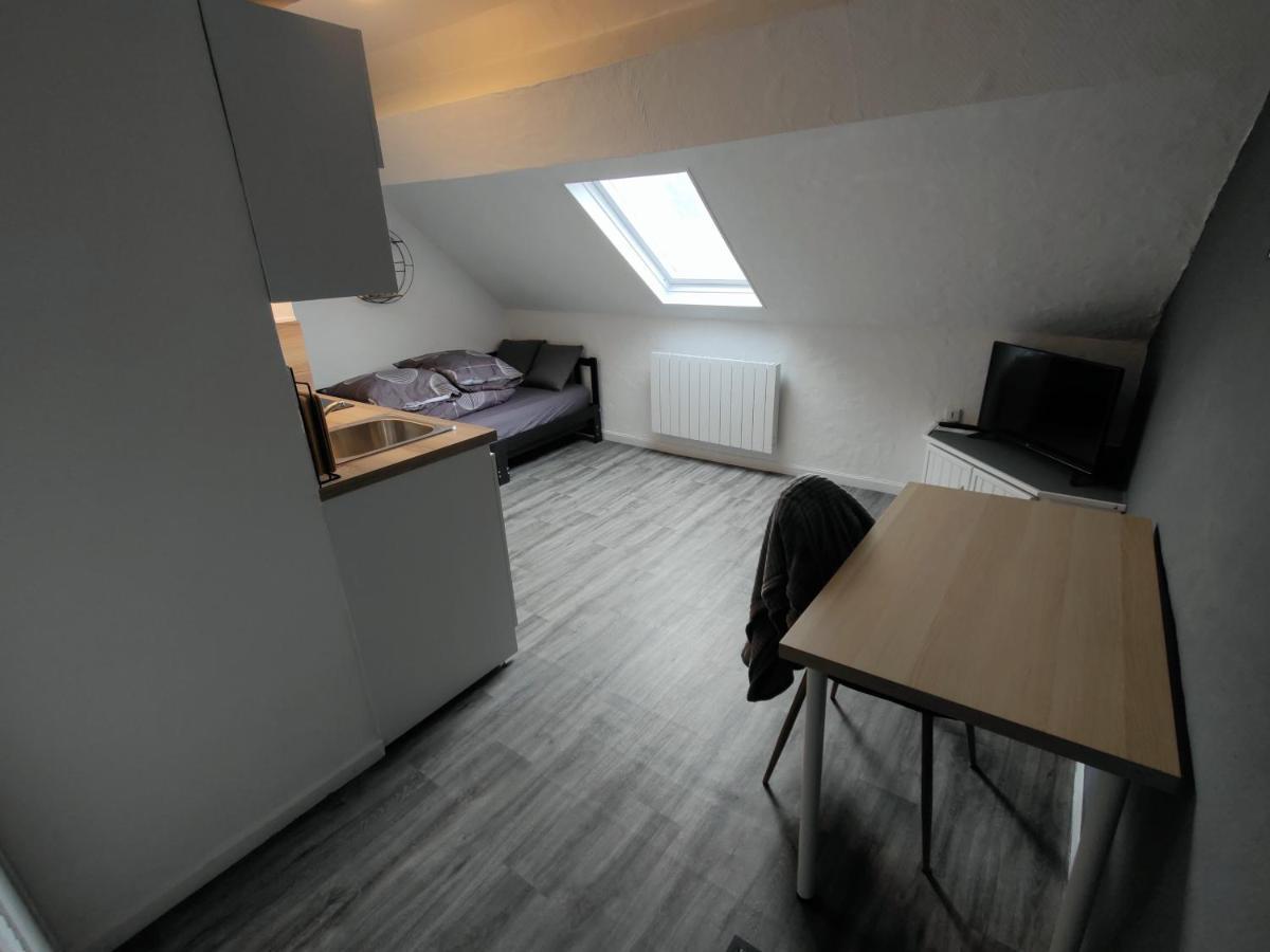 Studio "Sous Les Toits", Proche Hyper Centre Et Commerces ! Valenciennes Buitenkant foto